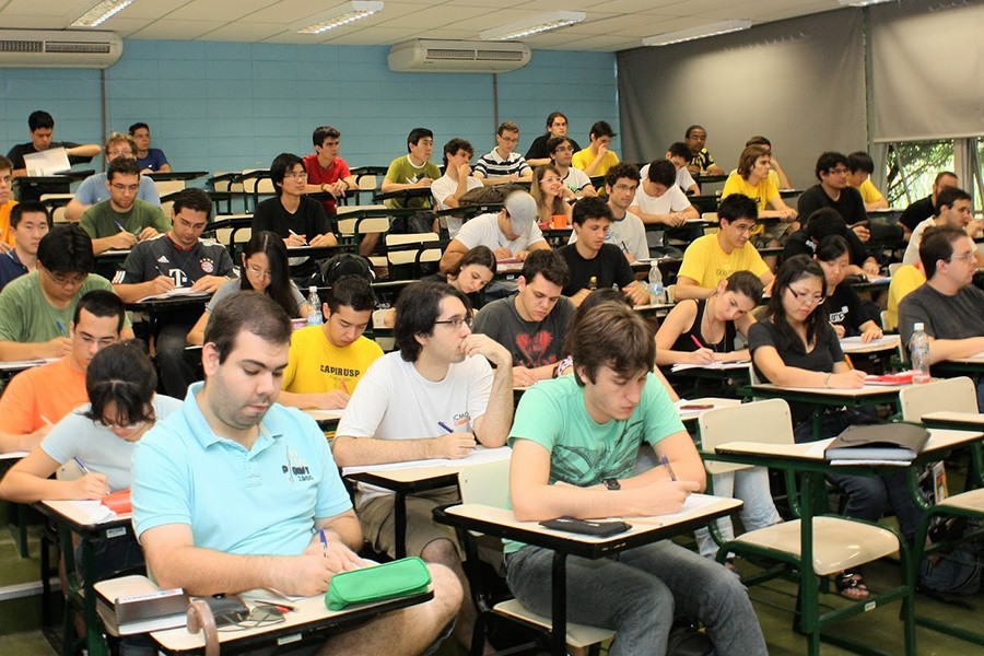 assista-aulas-junto-com-alunos-do-icmc