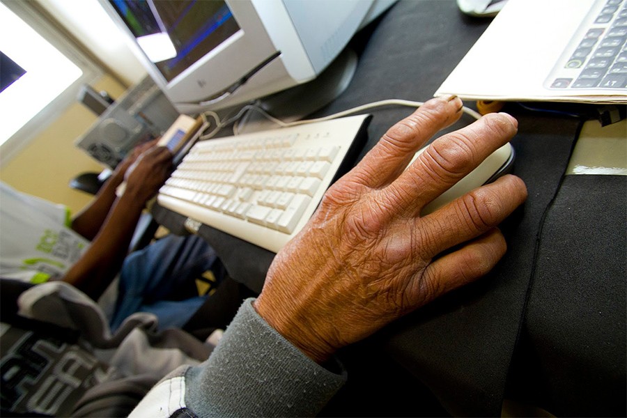usp-sao-carlos-oferece-curso-de-informatica-basica-para-a-terceira-idade usp-sao-carlos-oferece-curso-de-informatica-basica-para-a-terceira-idade
