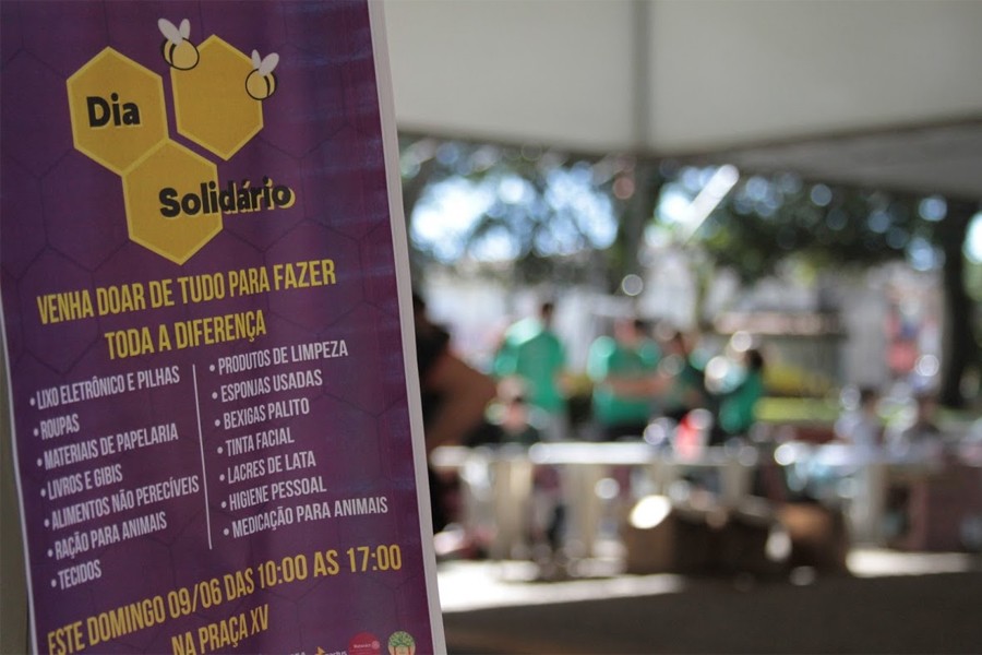 dia-solidario-movimentou-a-praca-xv- dia-solidario-movimentou-a-praca-xv-