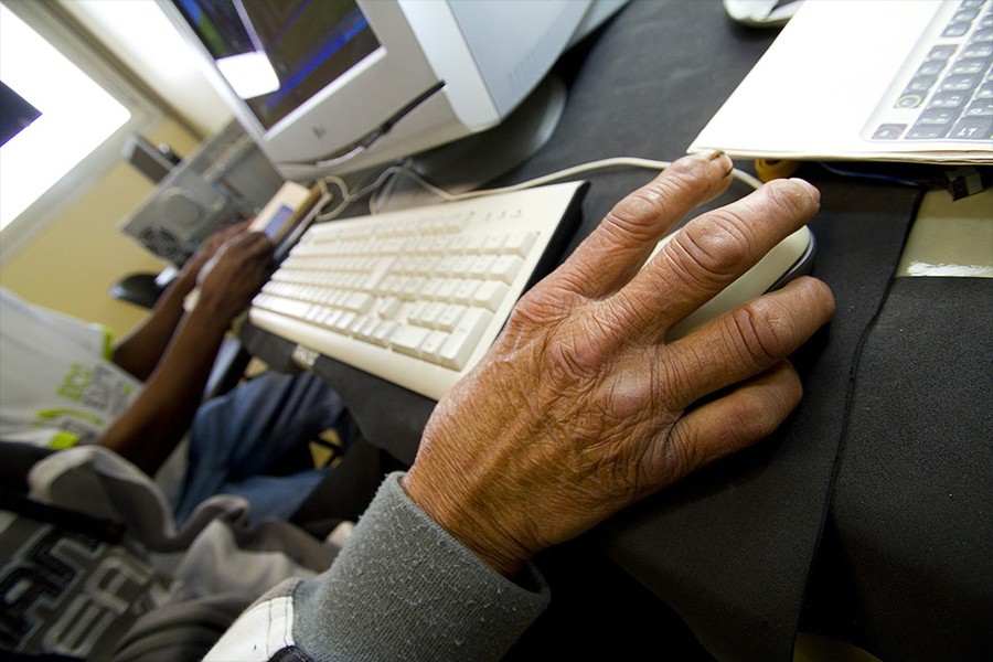 busca-por-informacoes-sobre-saude-e-envelhecimento-na-internet-e-tema-de-curso-no-icmc busca-por-informacoes-sobre-saude-e-envelhecimento-na-internet-e-tema-de-curso-no-icmc