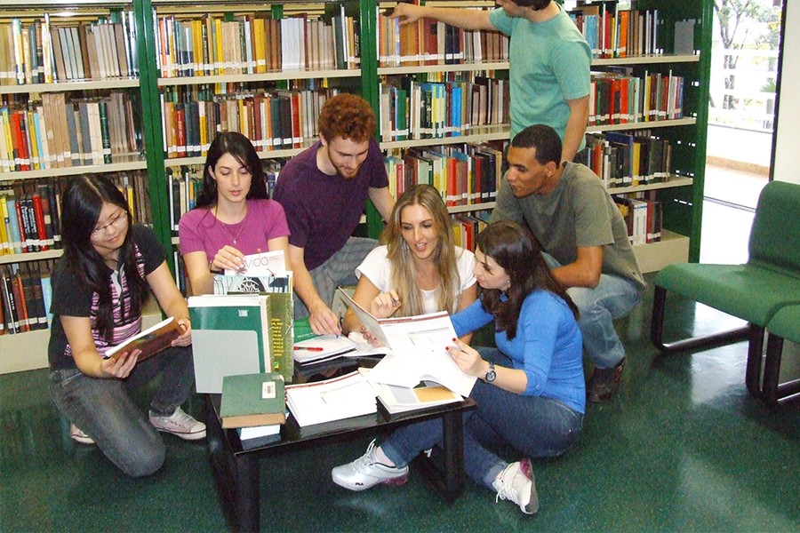 biblioteca-achille-bassi-promove-a-5-edicao-da-exposicao-icmc-highly-cited-and-hot-papers biblioteca-achille-bassi-promove-a-5-edicao-da-exposicao-icmc-highly-cited-and-hot-papers