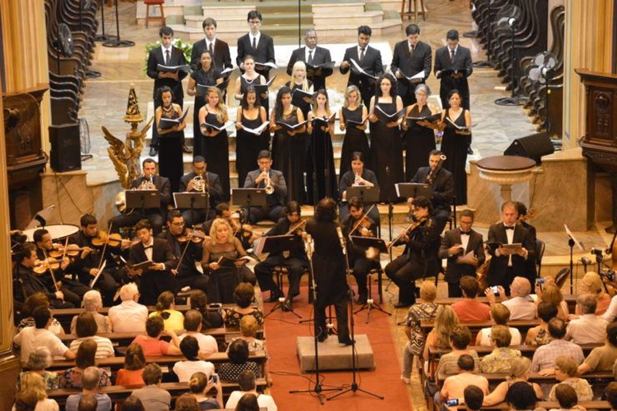 coral-da-usp-ribeirao-preto-comemora-40-anos-com-apresentacao-gratuita-no-theatro-pedro-ii