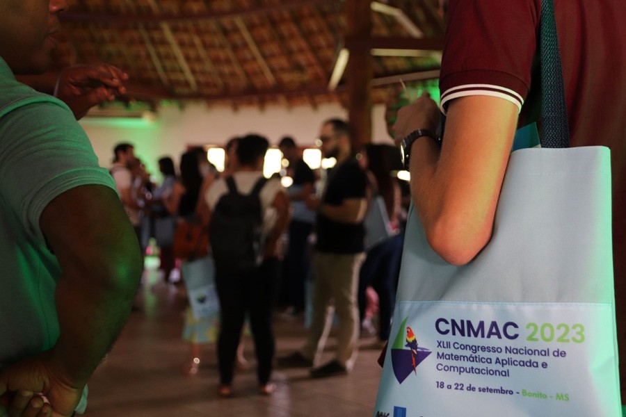 Palestras, minicursos, sessões plenárias e simpósios: CeMEAI marca presença em peso no CNMAC de Bonito