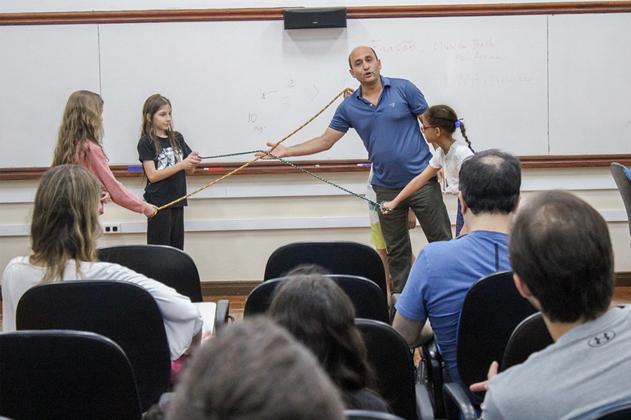 destaque-evento-da-usp-sao-carlos-explica-a-danca-das-cadeiras-dos-vereadores-e-as-pesquisas-eleitorais