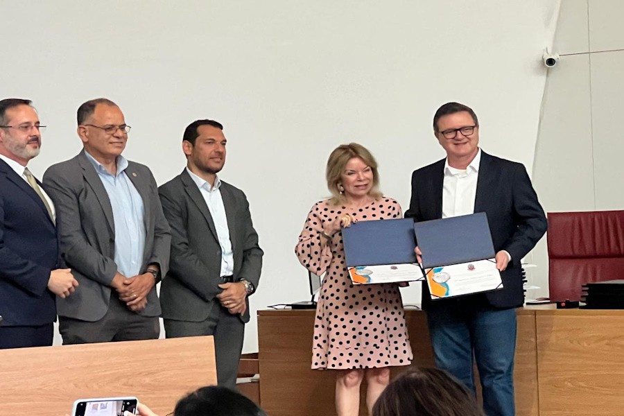 premioteseusp