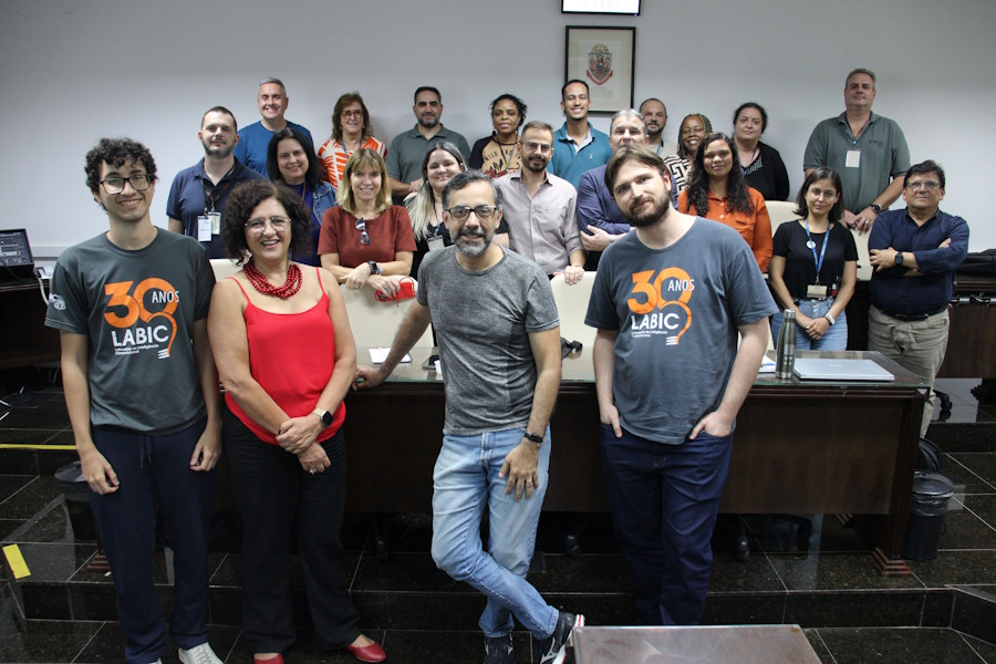 Funcionários do ICMC participam de curso para aprimorar gestão pública com inteligência artificial
