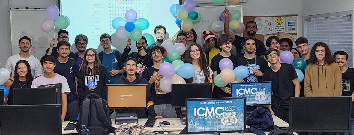 Grupo de extensão da USP São Carlos mantém posição de destaque nas competições de programação